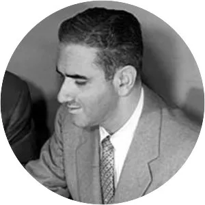 Bob Oksner - American comics artist