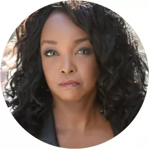 Bobbi Owens - Actress
