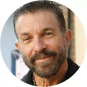 Bobby Roth - American television director