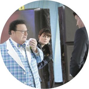 Bones The Babe in the Bar