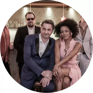 Bonita and the Blues Shacks - Singer