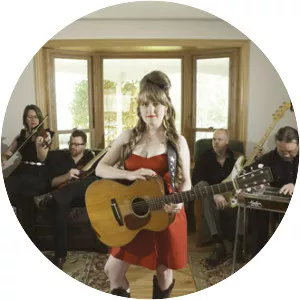 Bonnie and the Clydes - Musical group