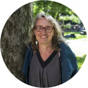 Bonnie McElhinny - Author