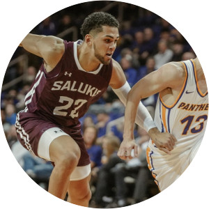 Bowen Born - Basketball player