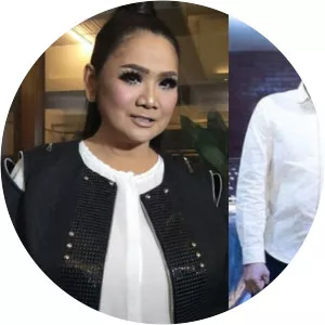 Boy Haryanto Joedo Soembono - Vina Panduwinata's husband