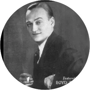 Boyd Senter