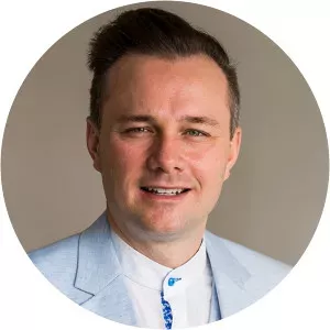 Bradley L. Pentelute