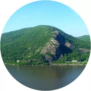 Breakneck Ridge - Mountain in New York