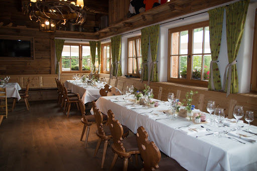 Brent Alm - Restaurant