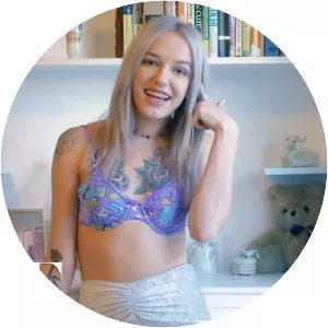 Bria Vinaite
