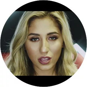 Brielle Von Hugel - Singer