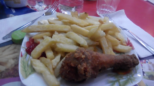 BROASTER CHICKEN - Restaurant