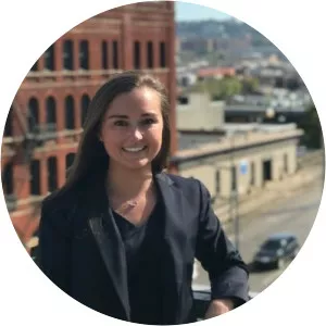 Brooke Tucker - Actress