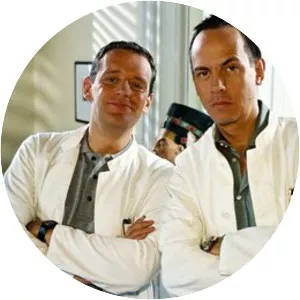 Broti & Pacek – Irgendwas ist immer