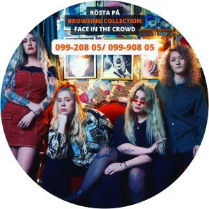 Browsing Collection photograph