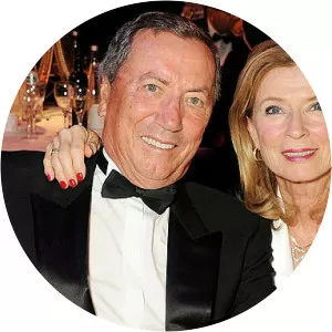 Bruce Cadwell - Stockbroker ‧ Linda Lee Cadwell's husband