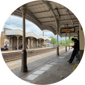 Bruce Grove railway station