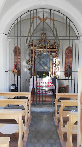 Brunnigkapelle Marienbild mit Jesus flankiert von Petrus und Paulus - Church in Motz, Austria