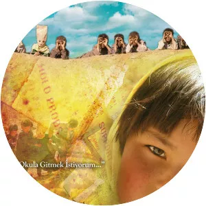 Buddha Collapsed out of Shame - 2007 ‧ Drama/War ‧ 1h 24m