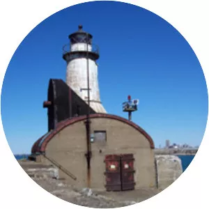 Buffalo Harbor South Entrance Light