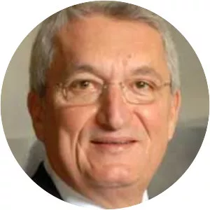 Bülend Özaydınlı