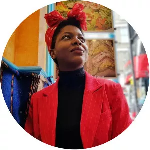 Bumi Thomas - Singer