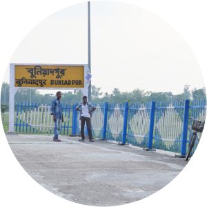 Buniadpur railway station