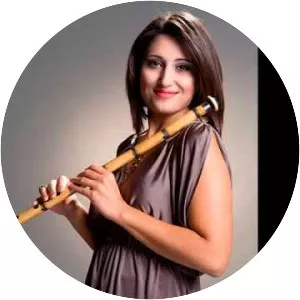 Burcu Karadag - Musician