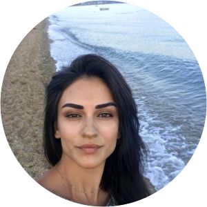 Burcun Ozcivit photograph