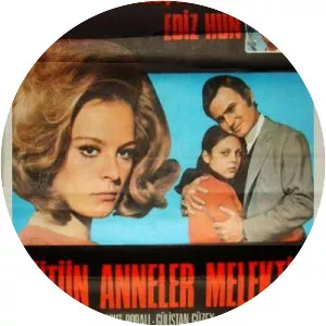 Bütün Anneler Melektir