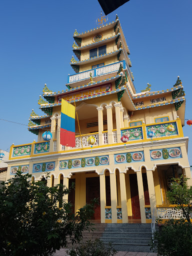 Buu-Hoa Cao Dai Temple
