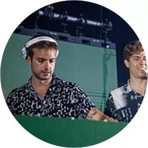 buzz low kremont - Recording artist