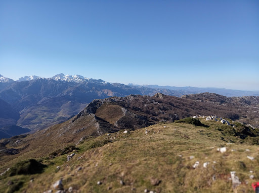 Cabeza de Piedrallacia  - Hiking area in Spain