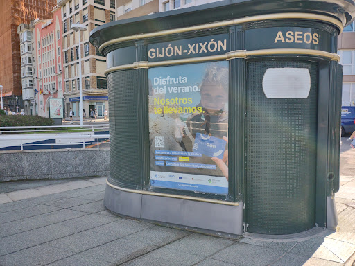 Cabina de Aseos - Escalera 3 - Super public bath in Gijon, Spain