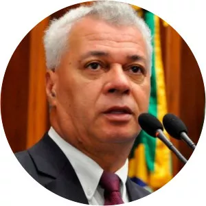 Cabo Almi - Politician