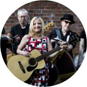 Cajun Roosters - Musical group