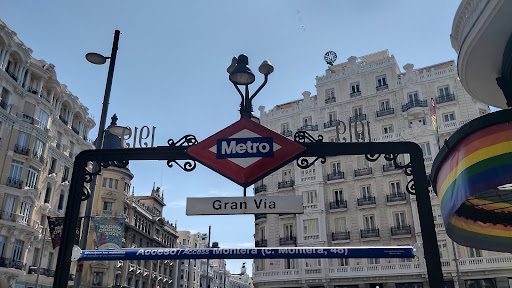 calle gran via madrid - Hotel