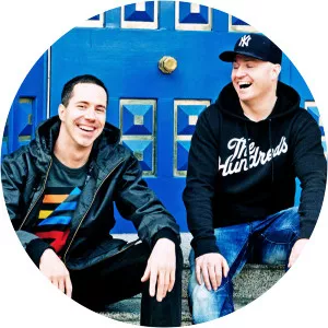 Calyx and TeeBee - Musical ensemble