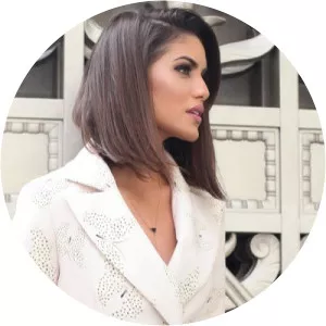 Camila Coelho - Internet celebrity