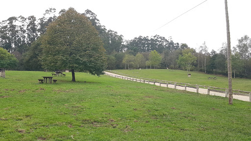 Camino Forestal Monte-Deva - Rest stop in Deva, Spain