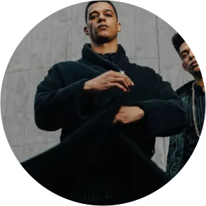 cammie robinson 2strange - Musical artist