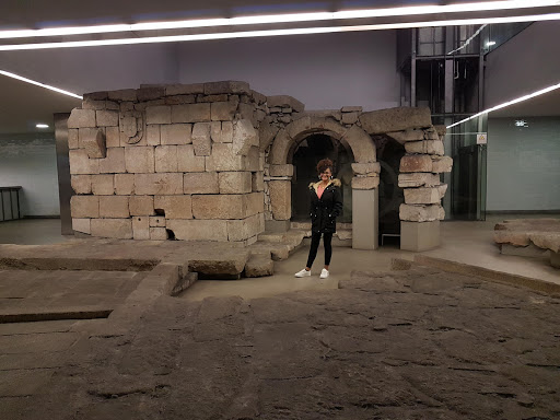 Campo 24 de Agosto - Bus stop in Porto, Portugal