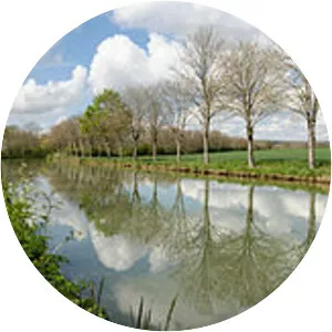 Canal de Bourgogne - Canal in France