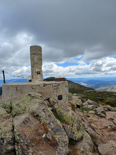 Cancho del Mondalindo - Rock climbing in Spain