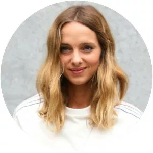 Candela Novembre photograph