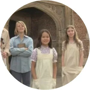 Candleshoe - 1977 ‧ Drama/Adventure ‧ 1h 41m