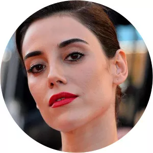 Cansu Dere - Turkish actress