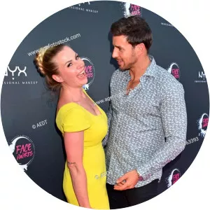 Caona Maron - Leonard Freier's wife