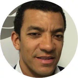 Carl Hutchings - Football player