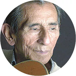 Carlos Carabajal - Singer